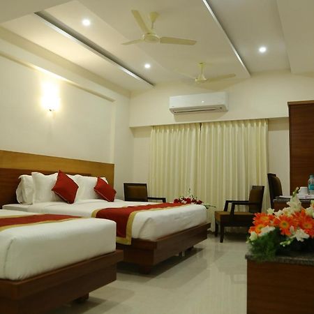 Hotel U.T.Elegance Μπανγκαλόρ Εξωτερικό φωτογραφία
