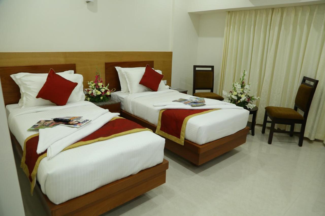 Hotel U.T.Elegance Μπανγκαλόρ Εξωτερικό φωτογραφία