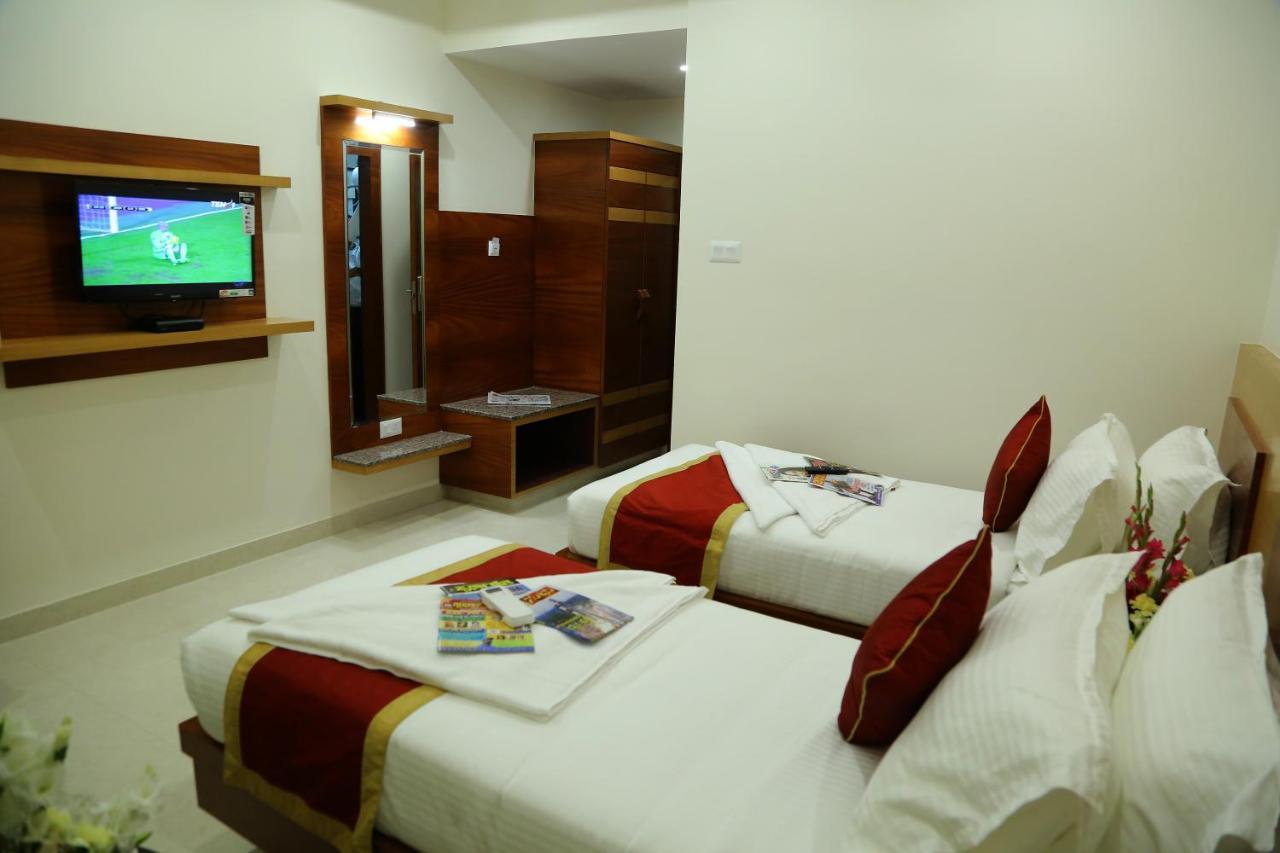 Hotel U.T.Elegance Μπανγκαλόρ Εξωτερικό φωτογραφία