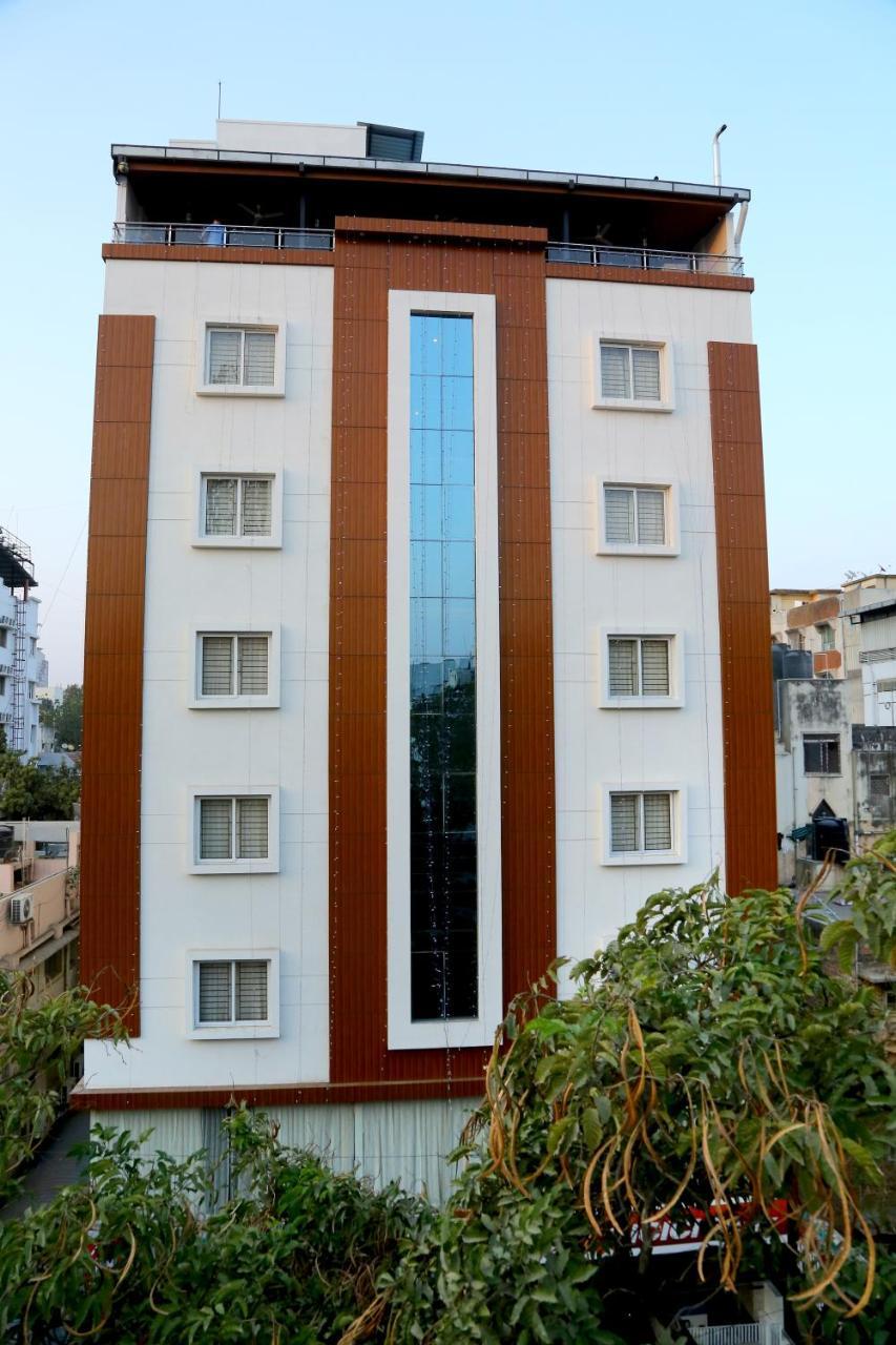 Hotel U.T.Elegance Μπανγκαλόρ Εξωτερικό φωτογραφία