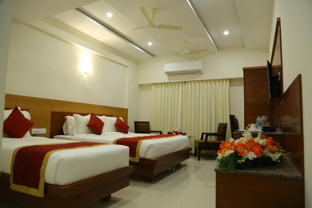Hotel U.T.Elegance Μπανγκαλόρ Εξωτερικό φωτογραφία