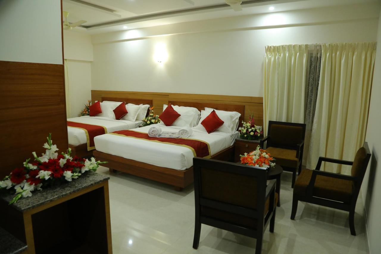 Hotel U.T.Elegance Μπανγκαλόρ Εξωτερικό φωτογραφία