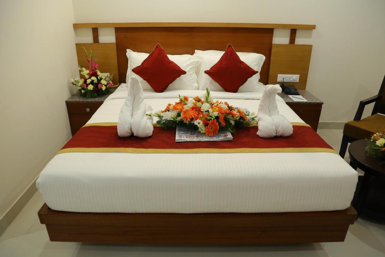 Hotel U.T.Elegance Μπανγκαλόρ Εξωτερικό φωτογραφία