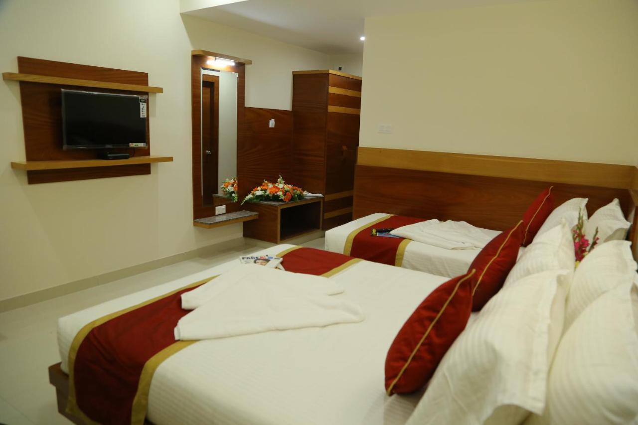 Hotel U.T.Elegance Μπανγκαλόρ Εξωτερικό φωτογραφία